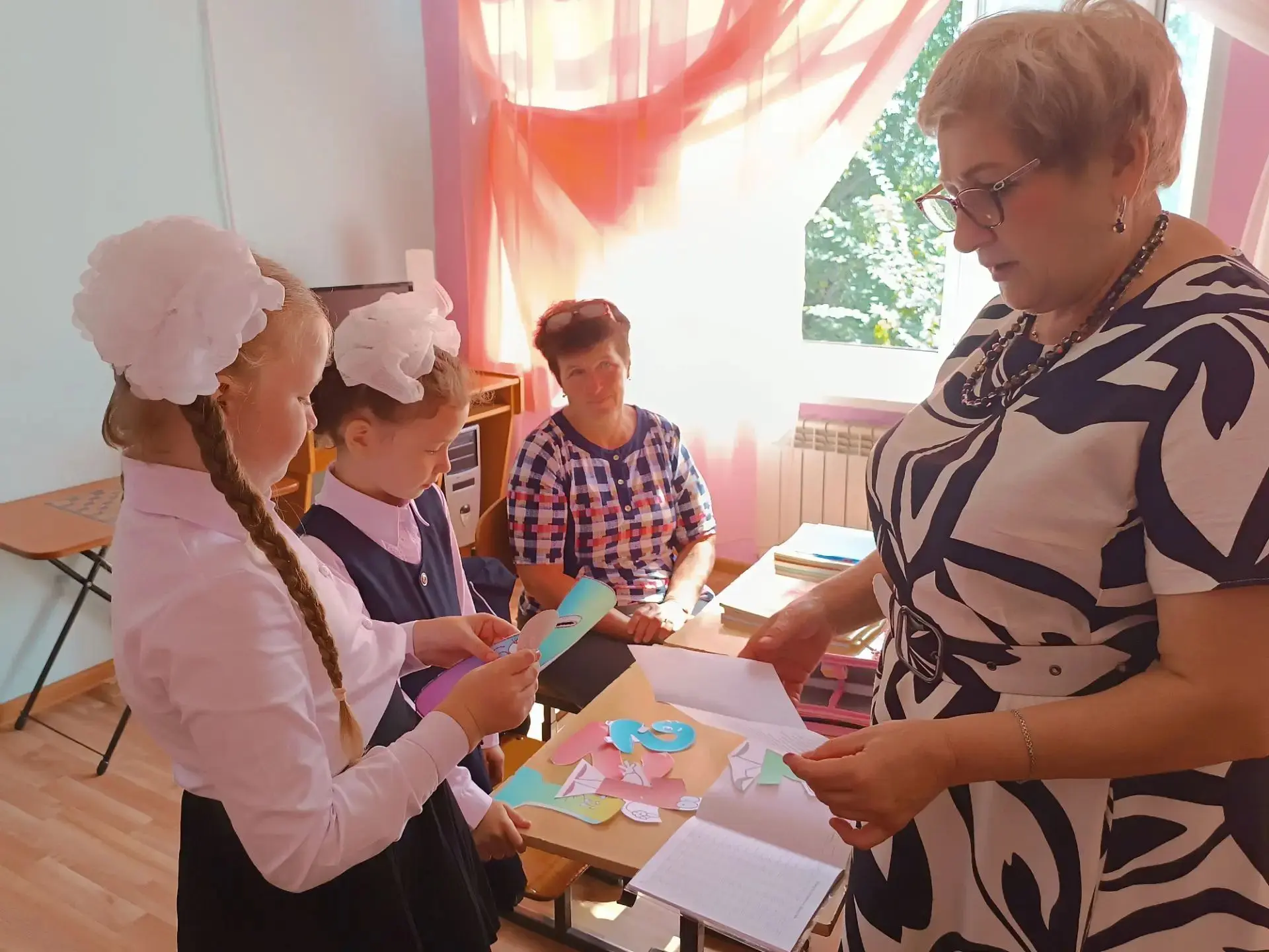 1 сентября в Староисаковской НШДС прошла торжественная линейка ко дню Знаний, урок Мира...