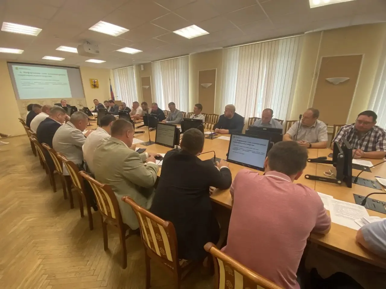 Сегодня на общегородской планерке основной акцент сделал на вопросе проведения гидравлических испыта