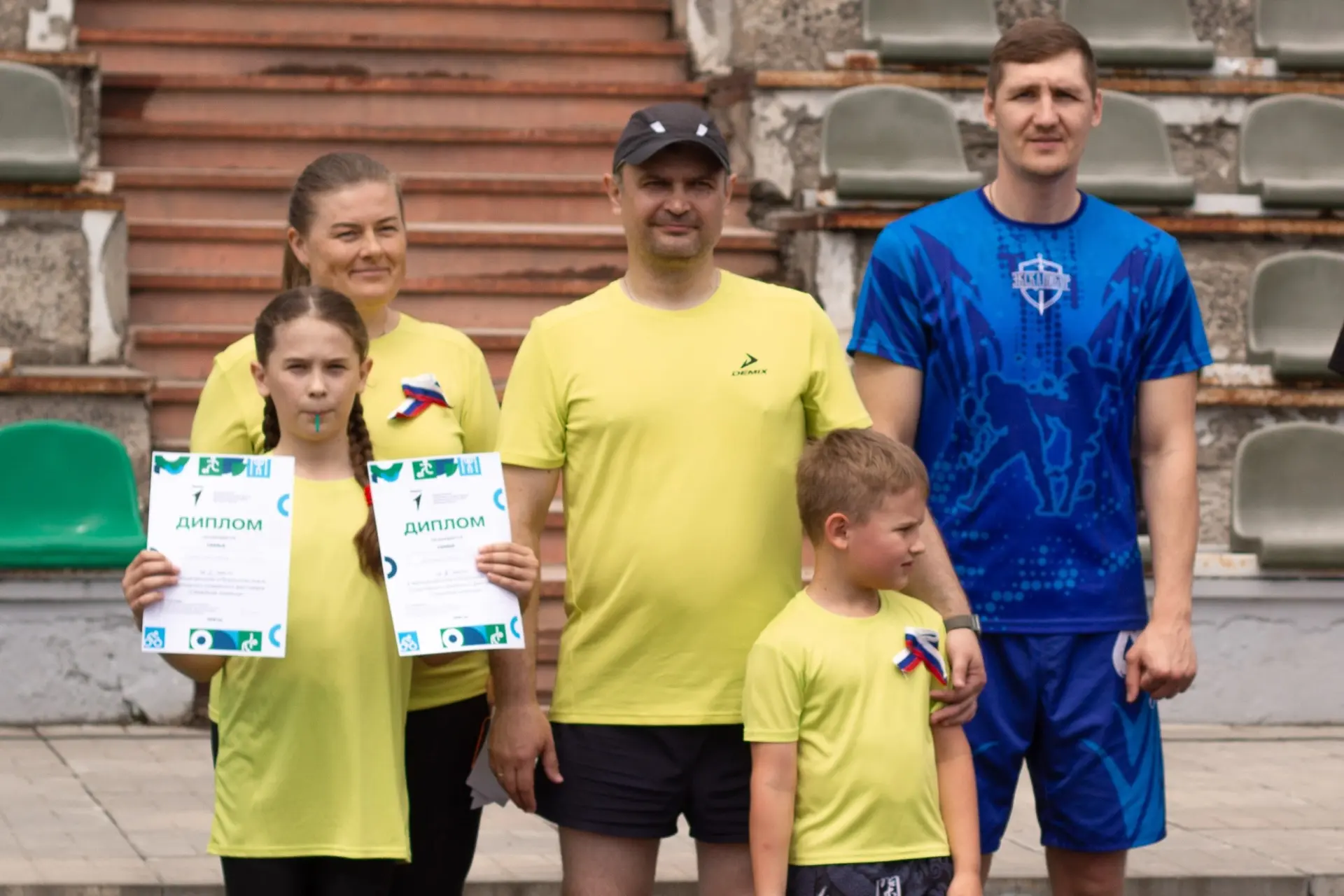ДЕНЬ РОССИИ ПО-СПОРТИВНОМУ
12 июня мы отпраздновали широко и с пользой! 🎉

На стадионе «Кольцова» п
