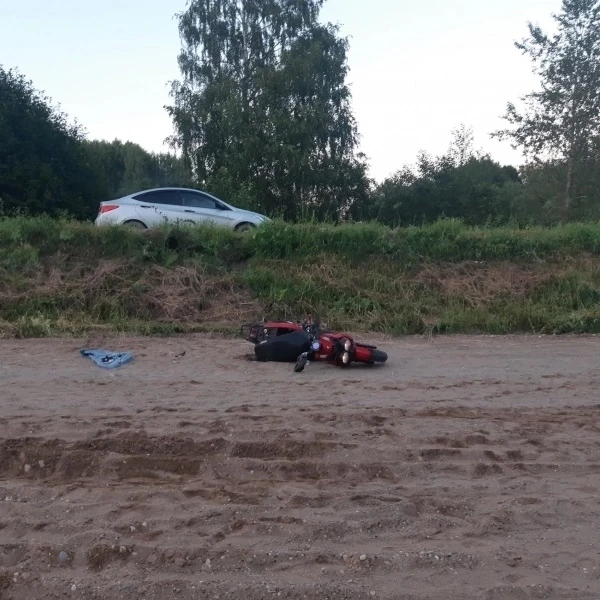 В Архангельской области пожилой мотоциклист погиб, удирая от полиции