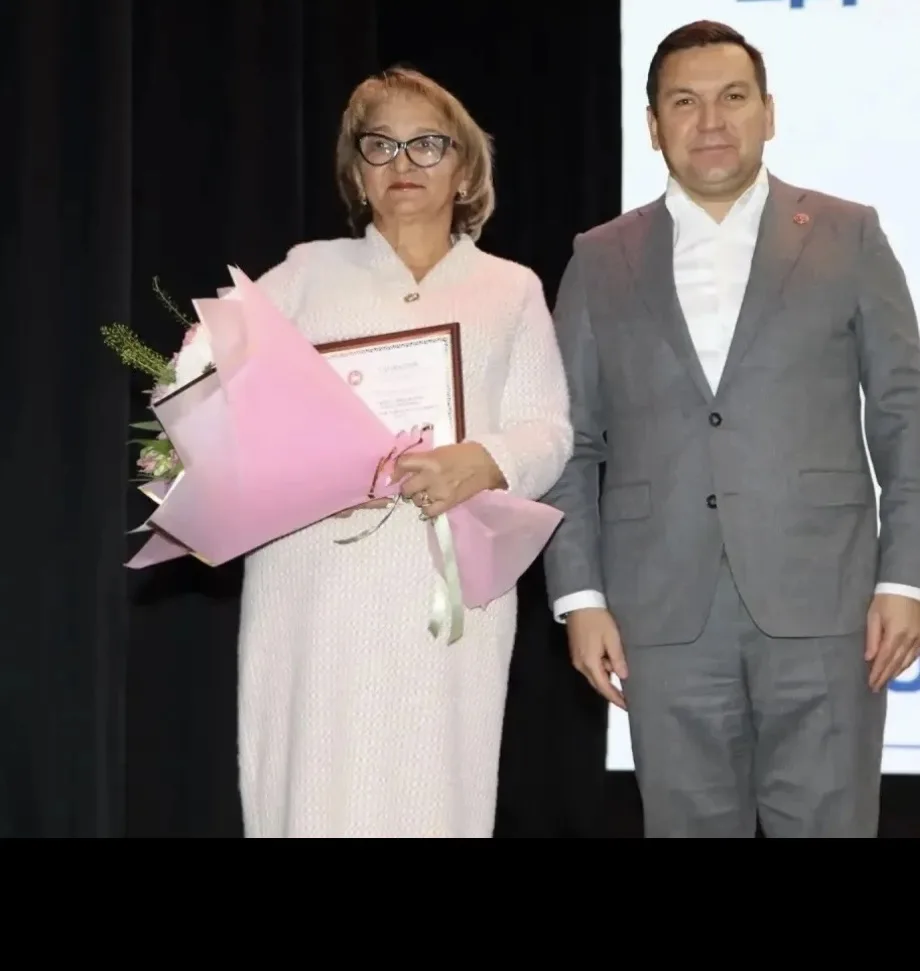 Знакомьтесь: Гайнуллина Ильсия Александровна — главный бухгалтер Апастовской ЦРБ, лауре...