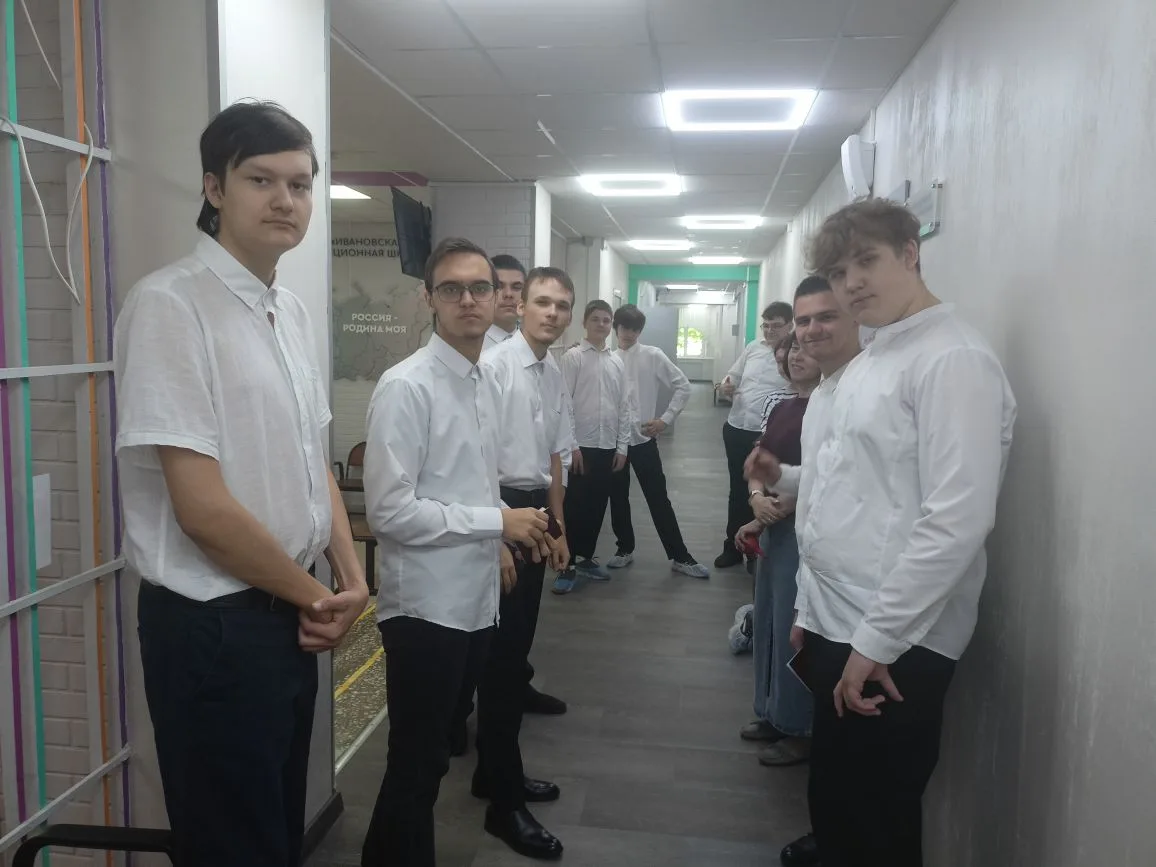 Важный день для наших девятиклассников: сегодня они сдают экзамен по русскому языку!

Все выпускники