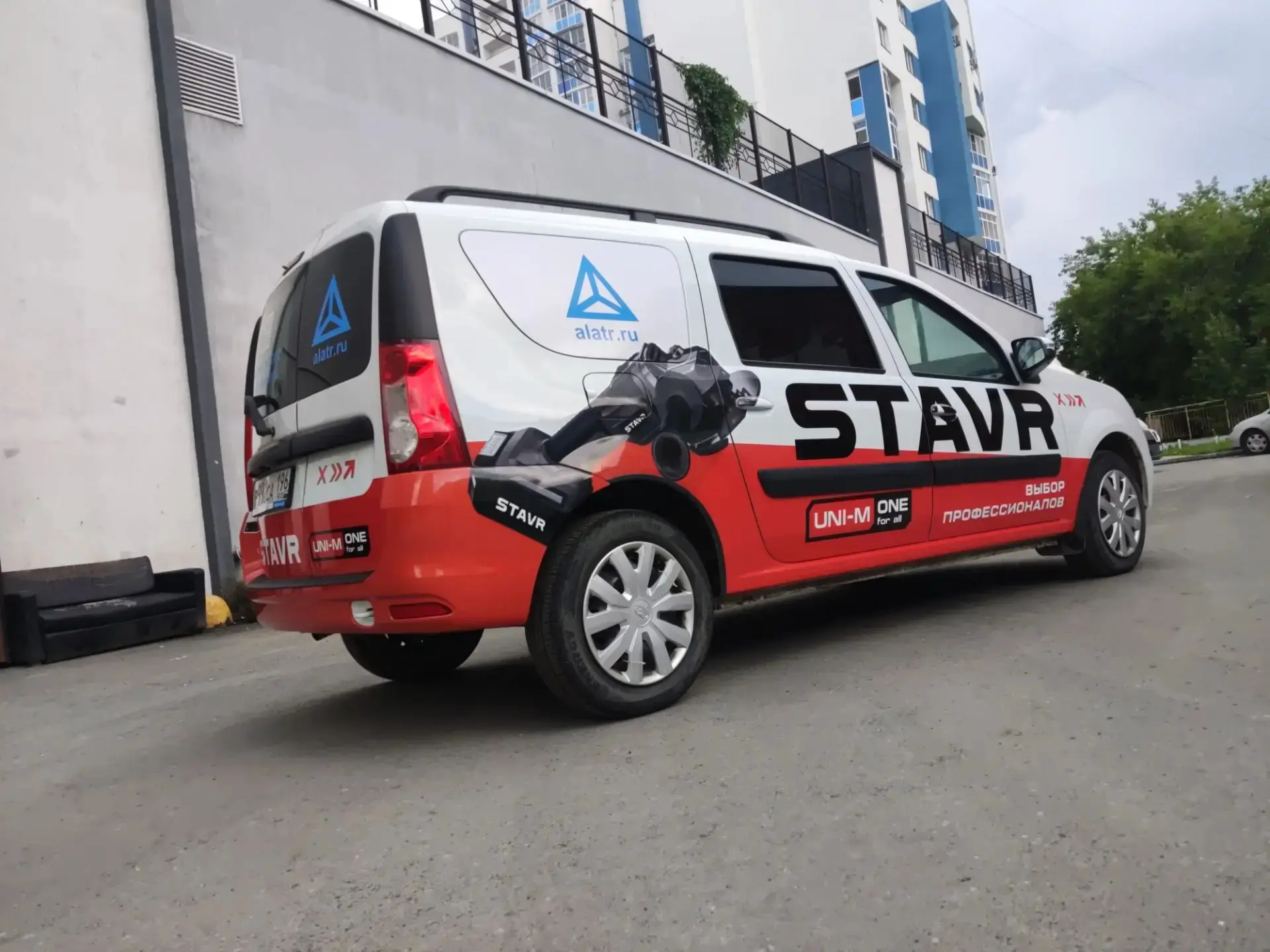 Stavr знает толк в рекламе