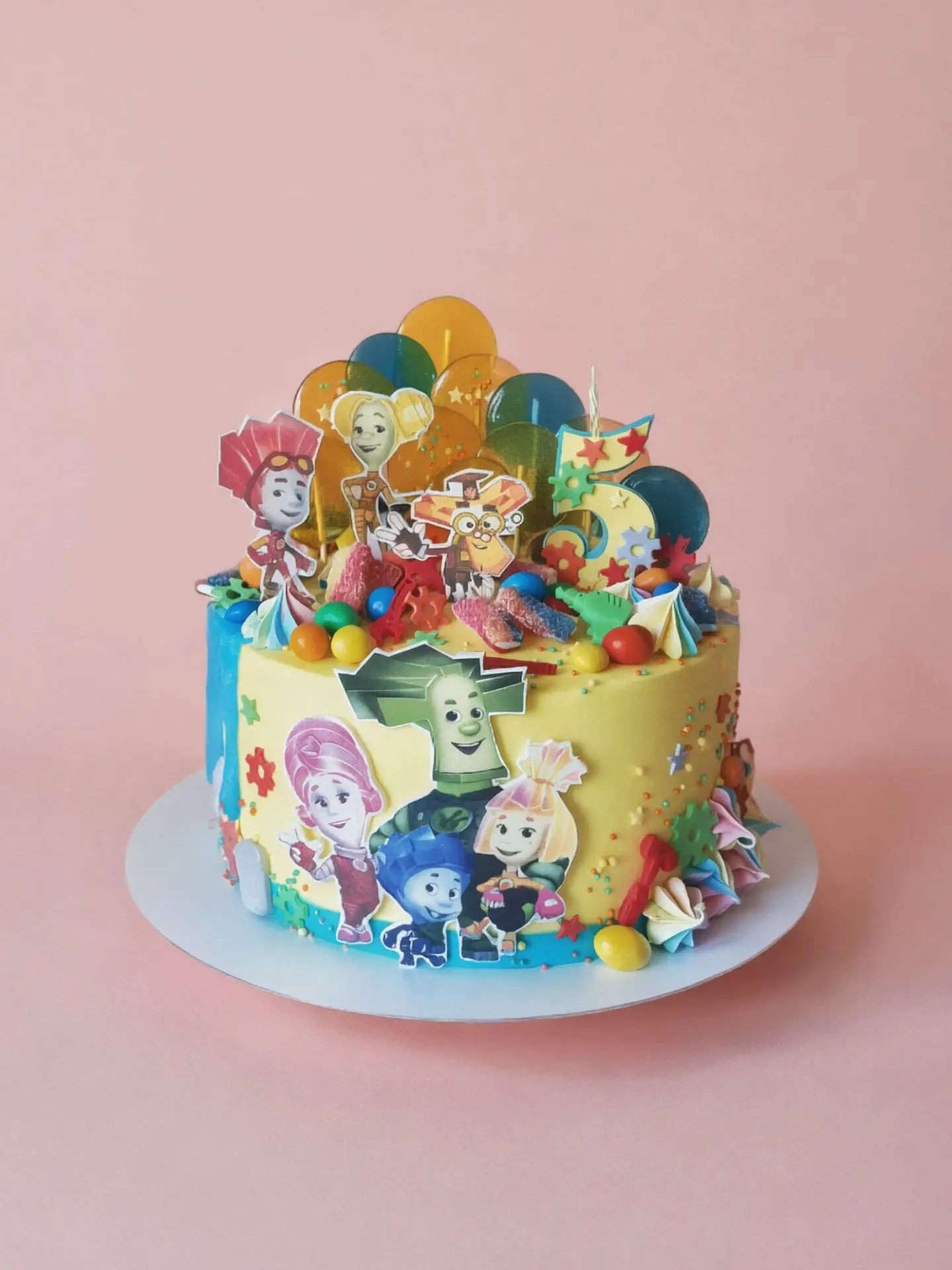 🎂 Сколько тортов ни показывай — всё равно мало!
