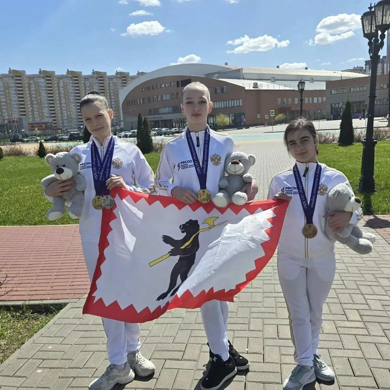 🌟 Выше только звёзды️ 🌟  На майских праздниках, наши гимнастки — Мария Мамаева и Арина Максименко — 