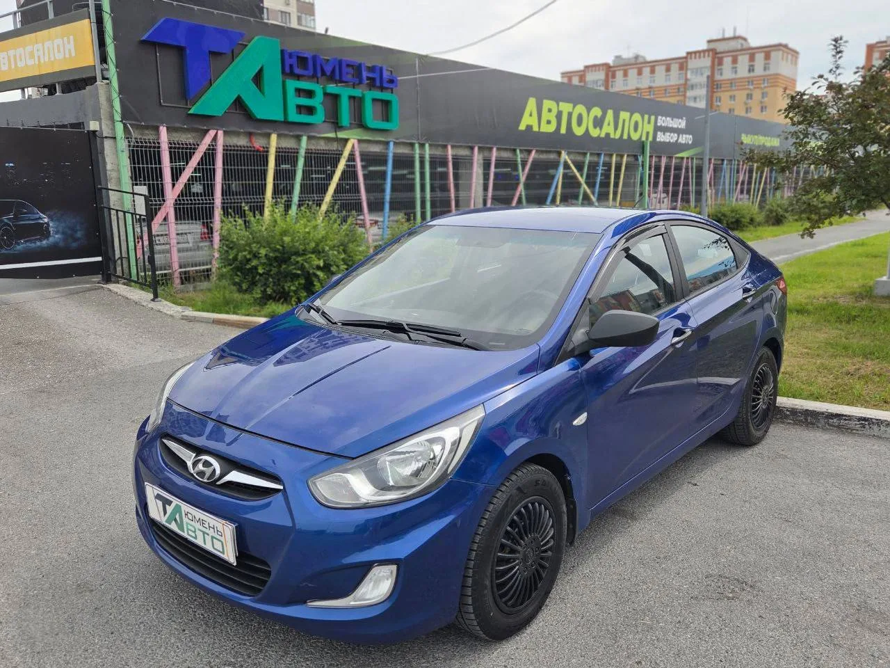 В продаже Hyundai Solaris, 2011г 
ДВС: 1,4(107л.с) 
Пробег: 192 219км
АКПП
Передний привод 
Цена: 50
