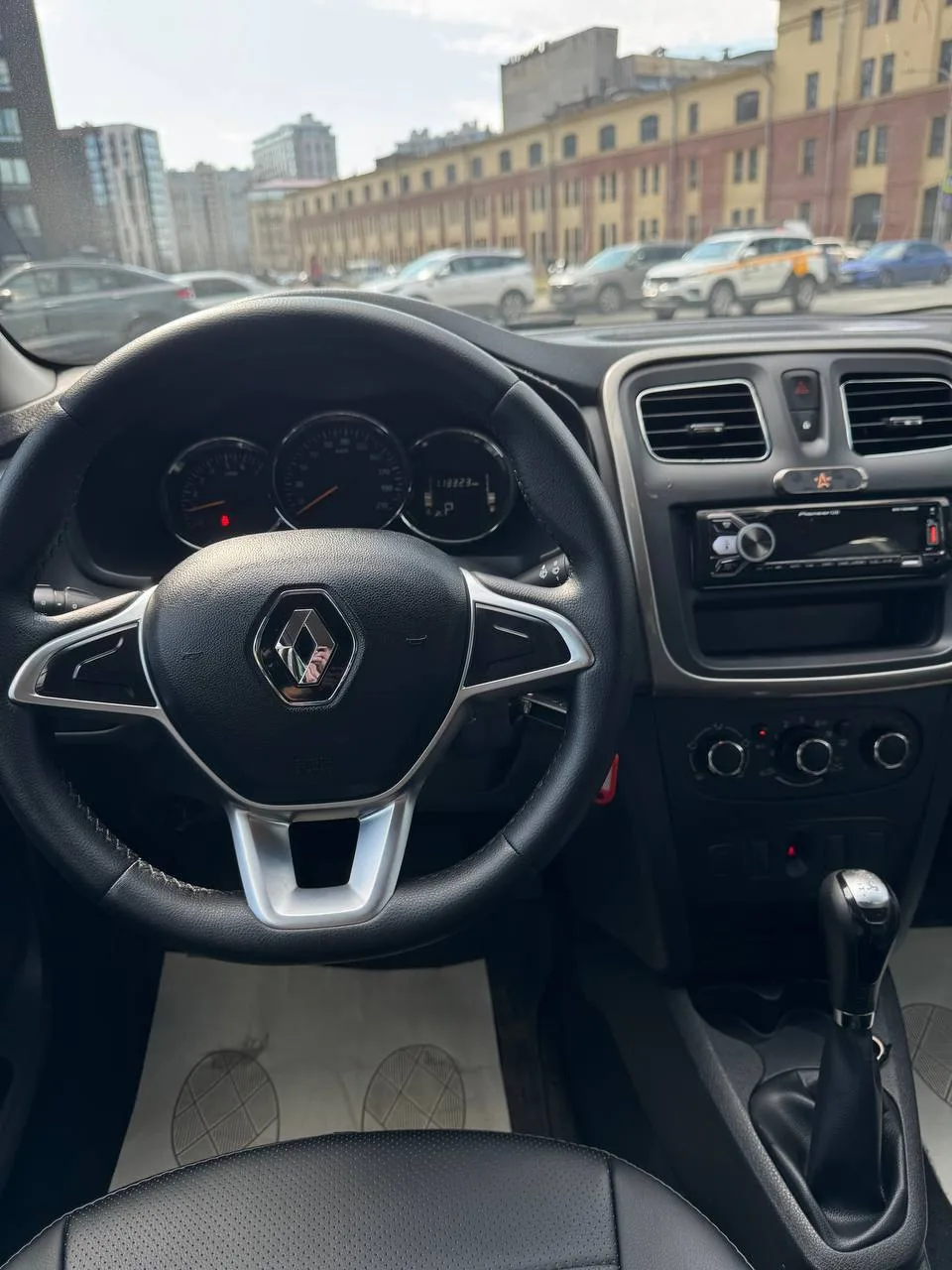 Скидка еще 30.000₽  Renault Logan  ▪️ Год выпуска — 2021 ▪️ 1.6 | автомат | 102 лс ▪️ 110 тысяч на о