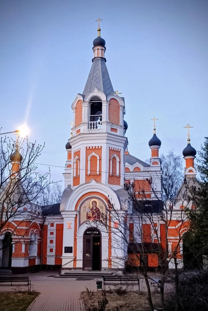 В последний день Поста, в канун Лазаревой субботы, совершили последнее в этом году Таин...