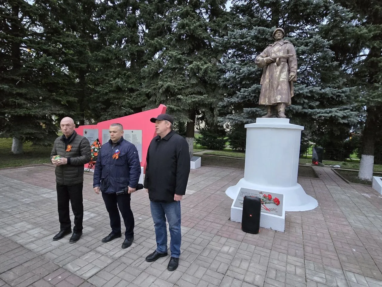 "Свеча памяти" от частицы Вечного огня, доставленной из города воинской славы на рубеж ...