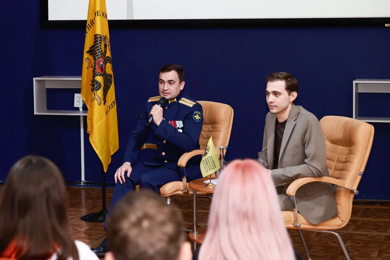⭐ ГЕРОИ НАШЕГО ВРЕМЕНИ ⭐    👉 Вчера в нашем Студенческом пространстве была особенная атмосфера. В го