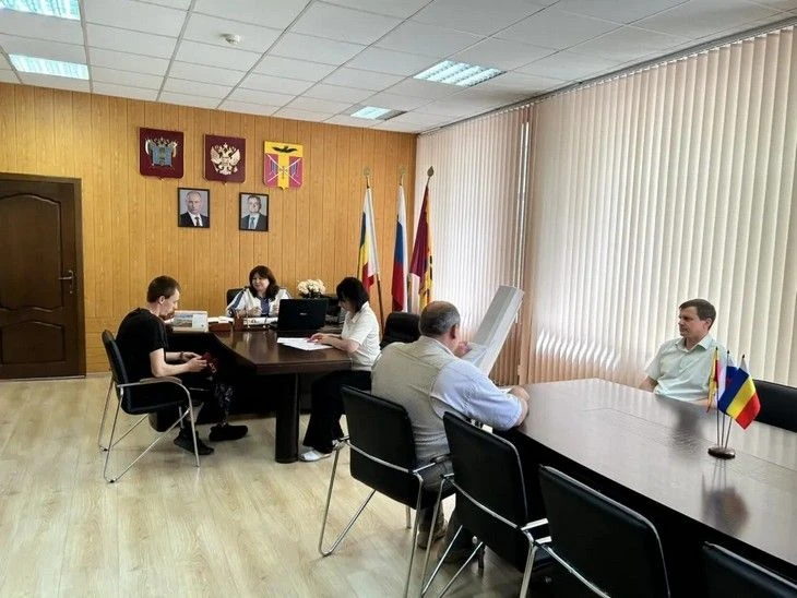 Глава Пролетарского района Ирина Будыльская провела личный прием граждан https://vestnickprimanich.r