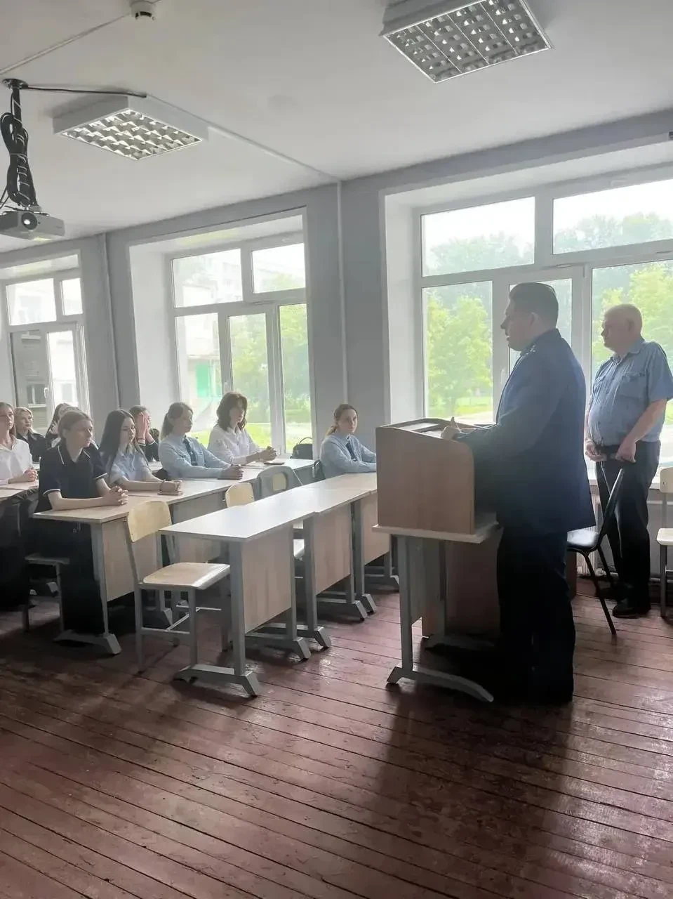👨🏽‍🏫 В рамках реализации мероприятий по правовому просвещению и правовому информированию помощник
