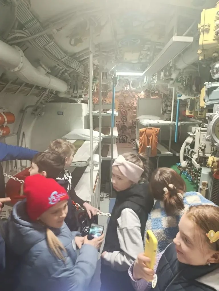 Все на борт! 🛥️  Программа «Дороги Победы» — по-настоящему впечатляющее и важное мероприятие! Она по