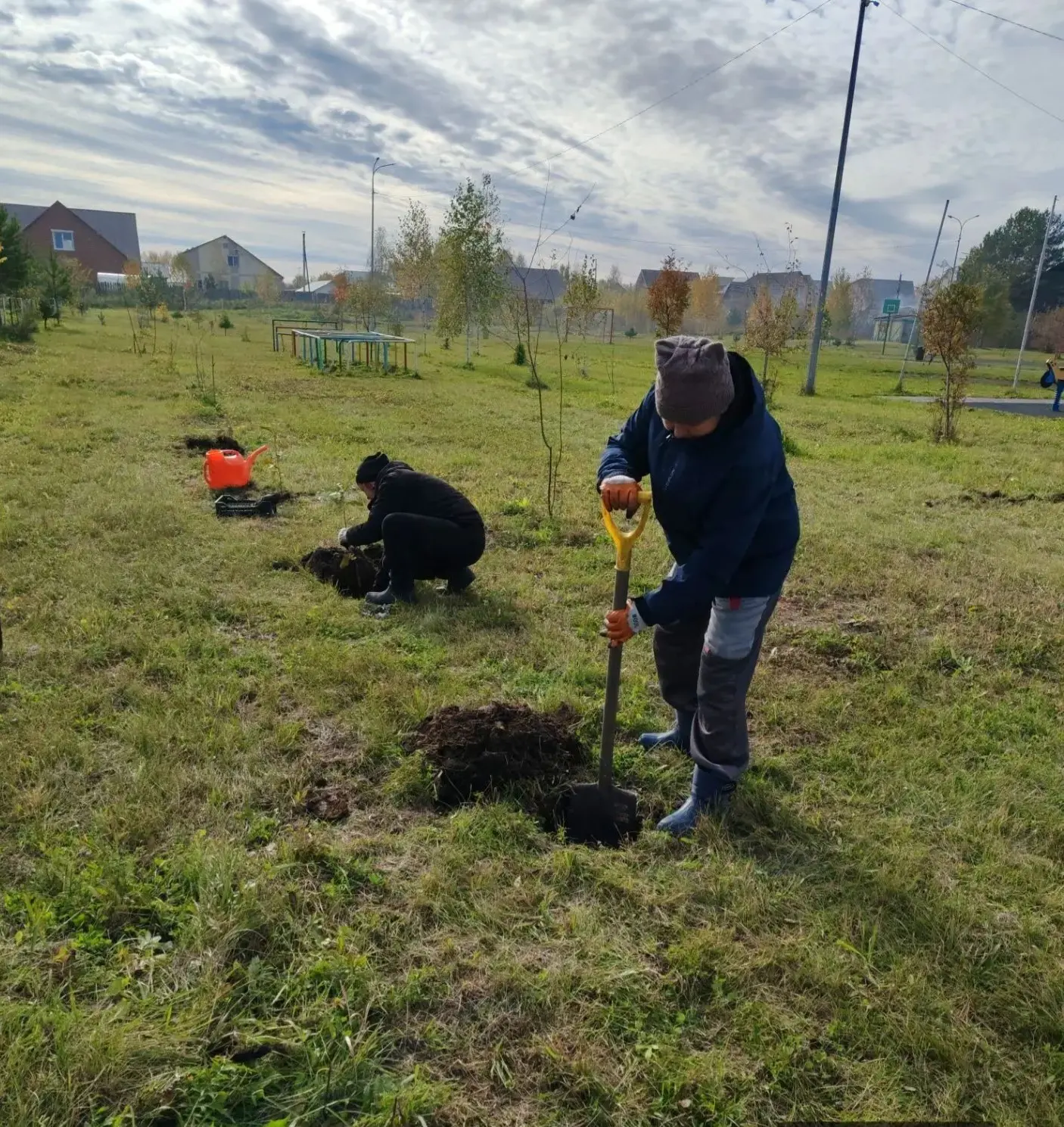 🌳 Продолжаем озеленять Назаровский округ!