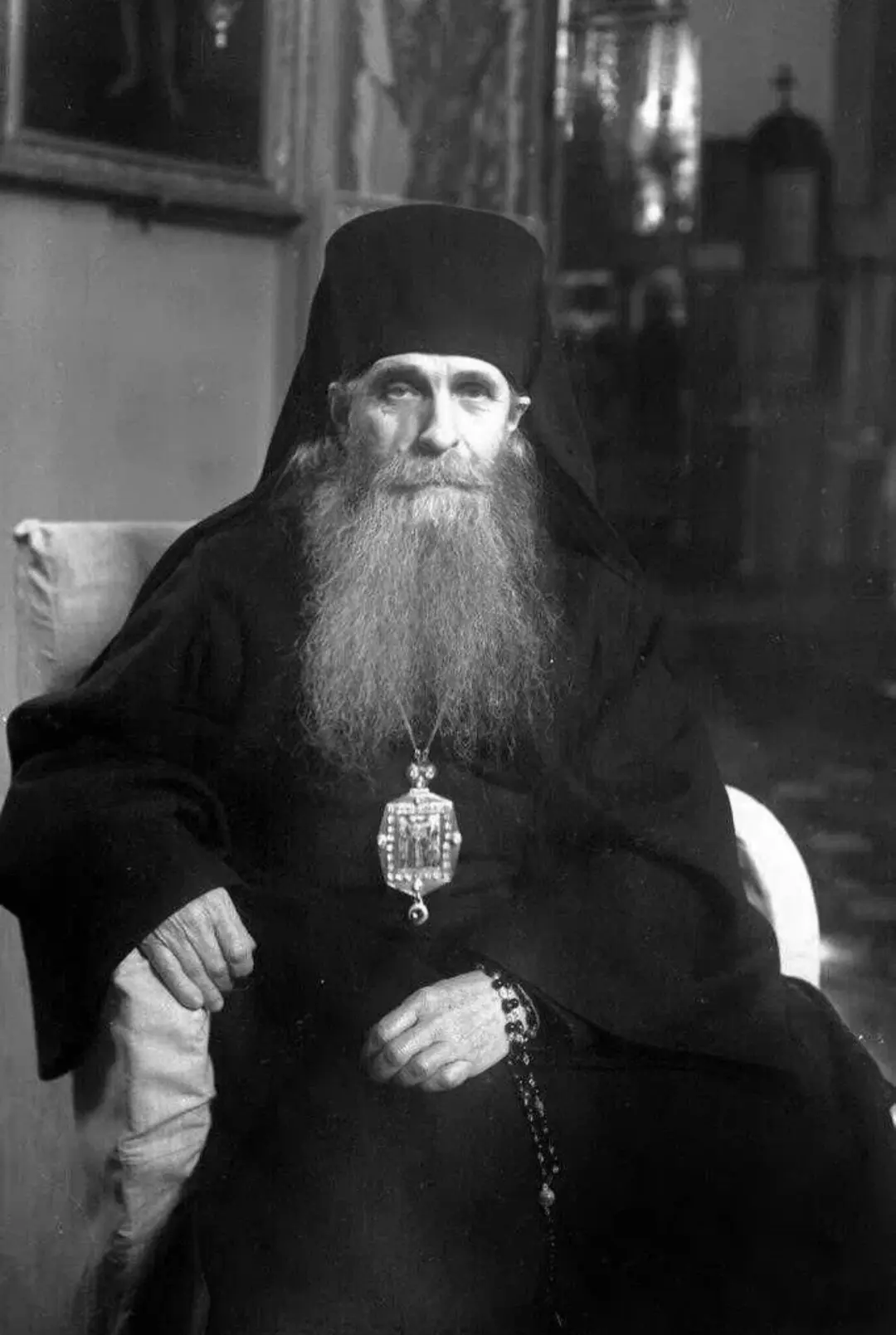 Послушание выше любви, так как любовь без послушания оказывается страстью, а послушание...