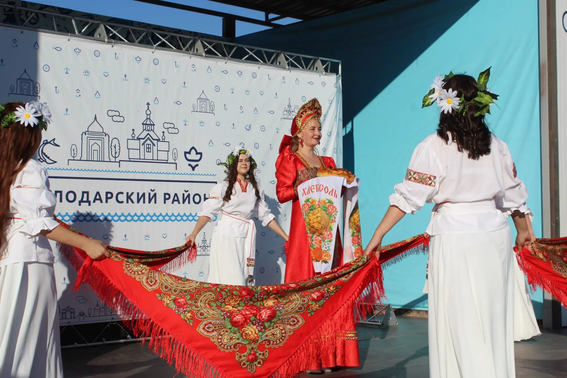 В Астраханской области отметили 95-летие Володарского района
