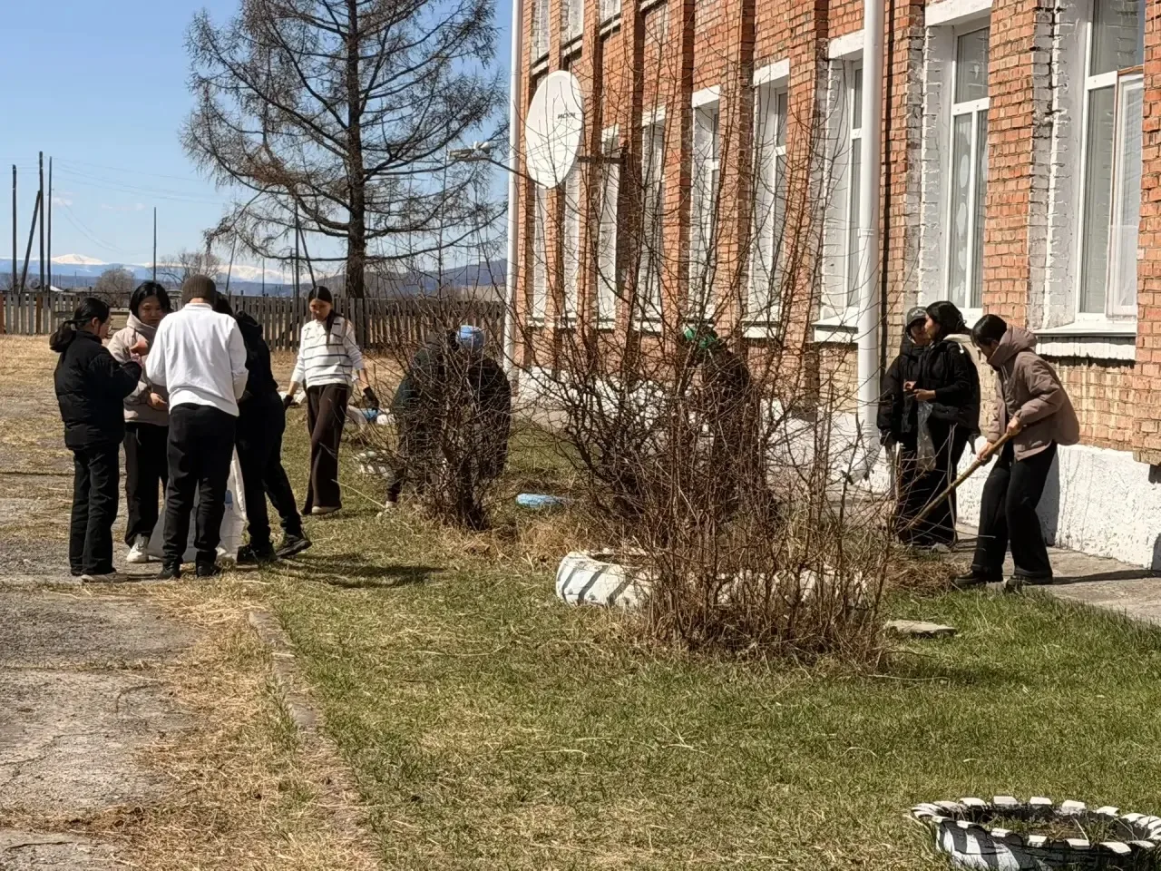 🌱Весенний субботник: трудимся вместе, встречаем весну!
