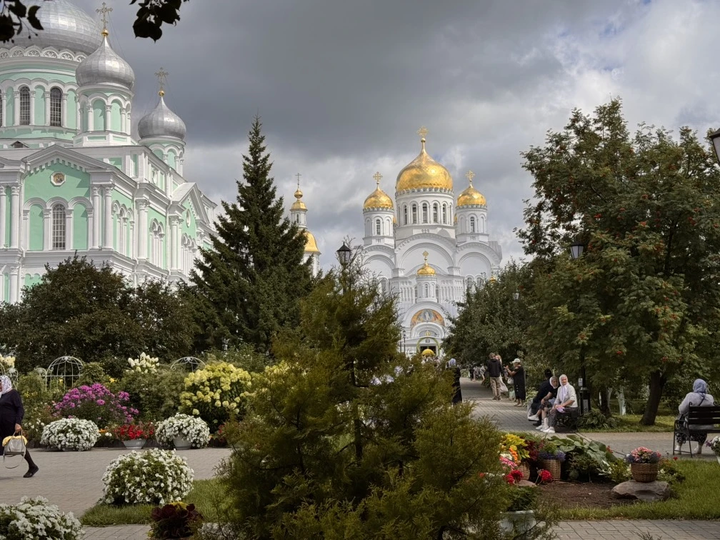 Это лето одарило меня поездками к любимым Святым. В июле я была у преподобного Сергия. ...