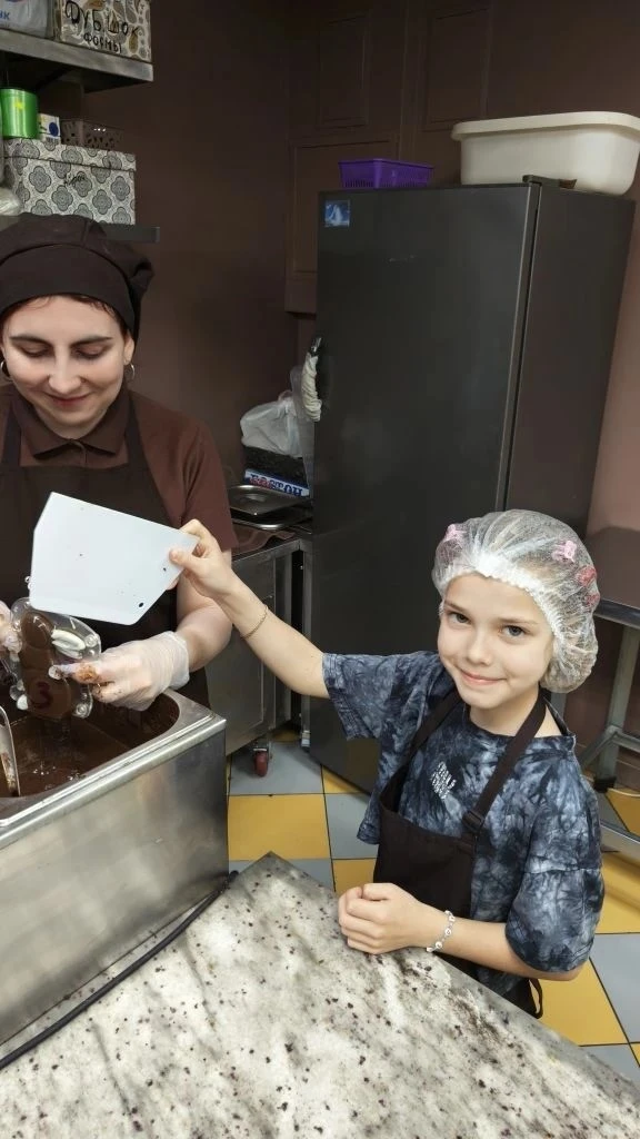 Когда мечты пахнут шоколадом 🍫   Помните, в детстве мы все верили, что сладости растут на деревьях? 