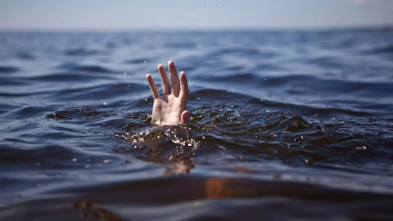 🌊 Сегодня в Донецке в Кальмиусе утонул мужчина
