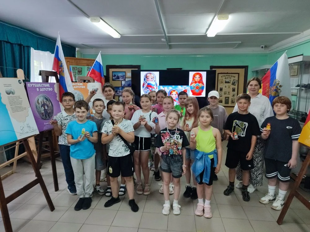 ✅ "Олимпийцы" в Кимовском музее: День России и рождение матрёшек!