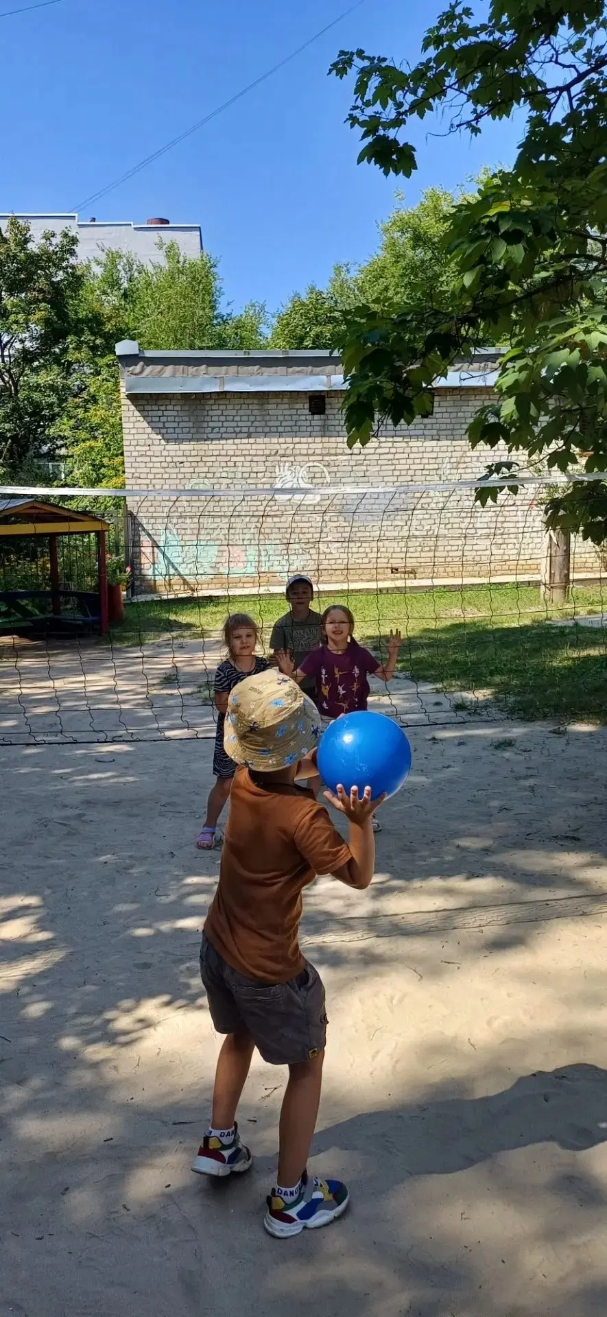 Лето ⛱️🌞🌻- удивительное время года, когда детям можно вдоволь бегать, прыгать и играть.