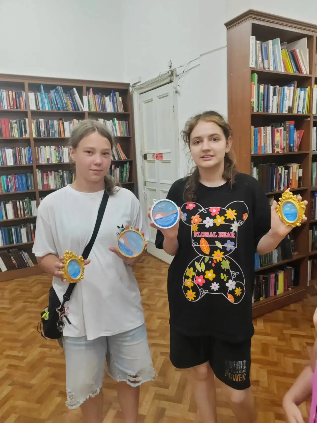Творчество и вдохновение: наши ученицы на мастер‑классе!

🎨Ученицы 6 «Б» класса — Елфимова София и 