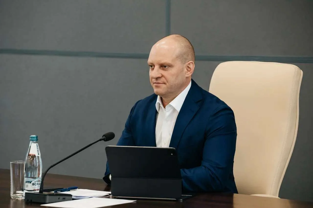 Сегодня принял участие в еженедельном совещании под председательством губернатора Подмо...