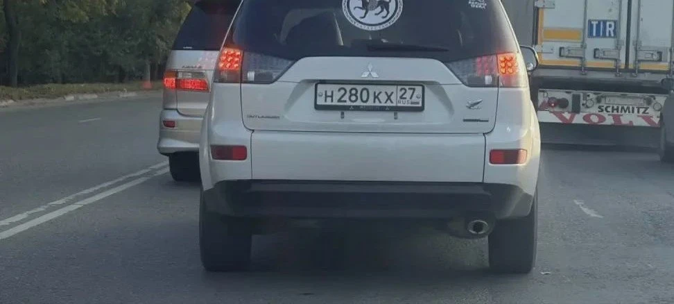 Незнакомец помог автовладельцу на улице Суворова