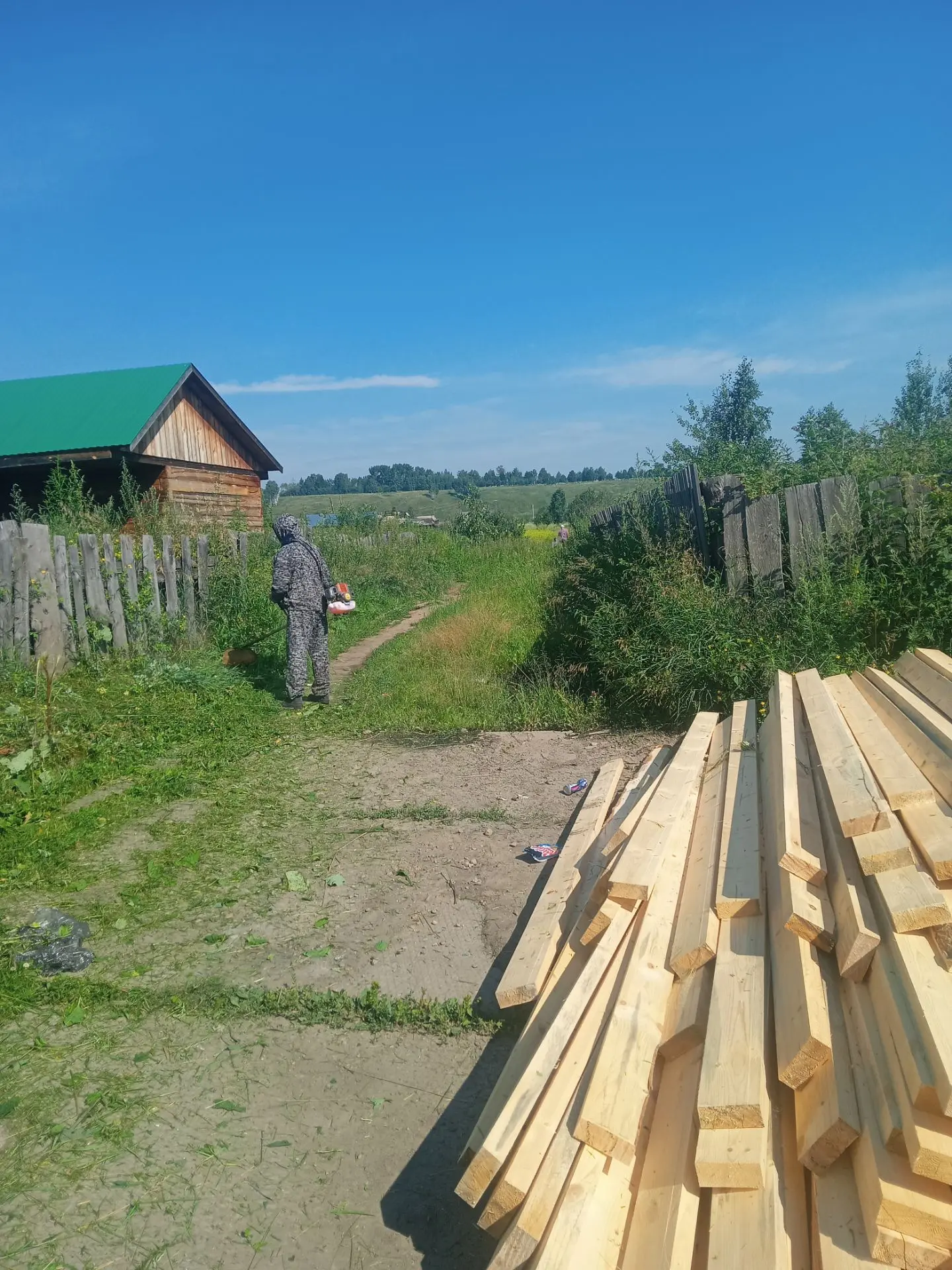 Тротуару быть