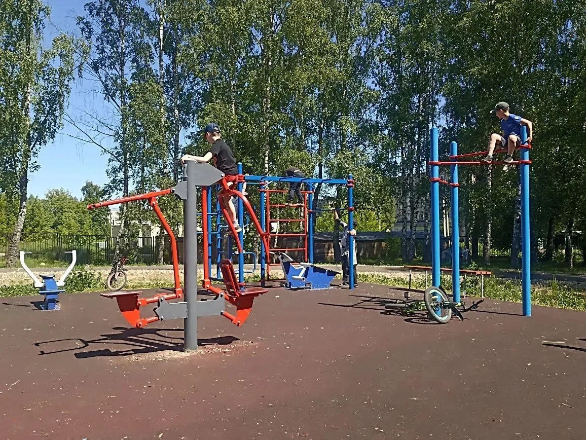 День закончился занятиями по интересам.
