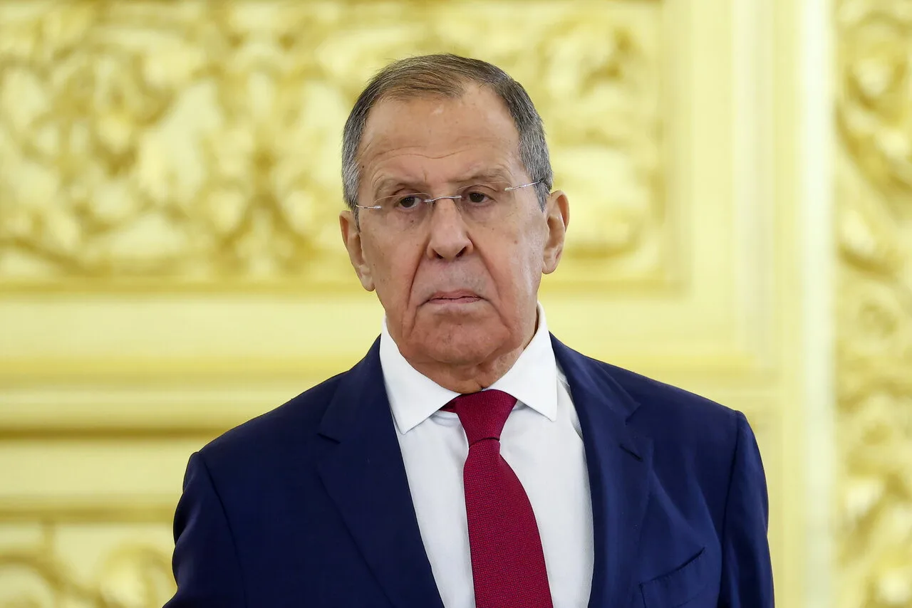 Лавров: РФ работает над восстановлением прав русскоязычных граждан на Украине