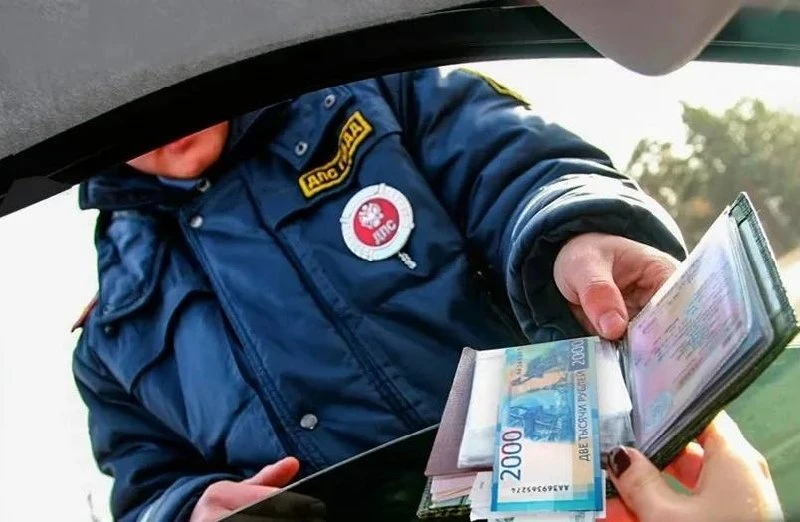 Госавтоинспекция просит автовладельцев не давать взятки сотрудникам! Также ведомство ра...
