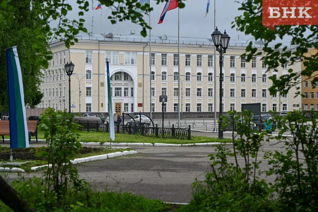 Праздничные мероприятия в Коми отменены до 12 часов