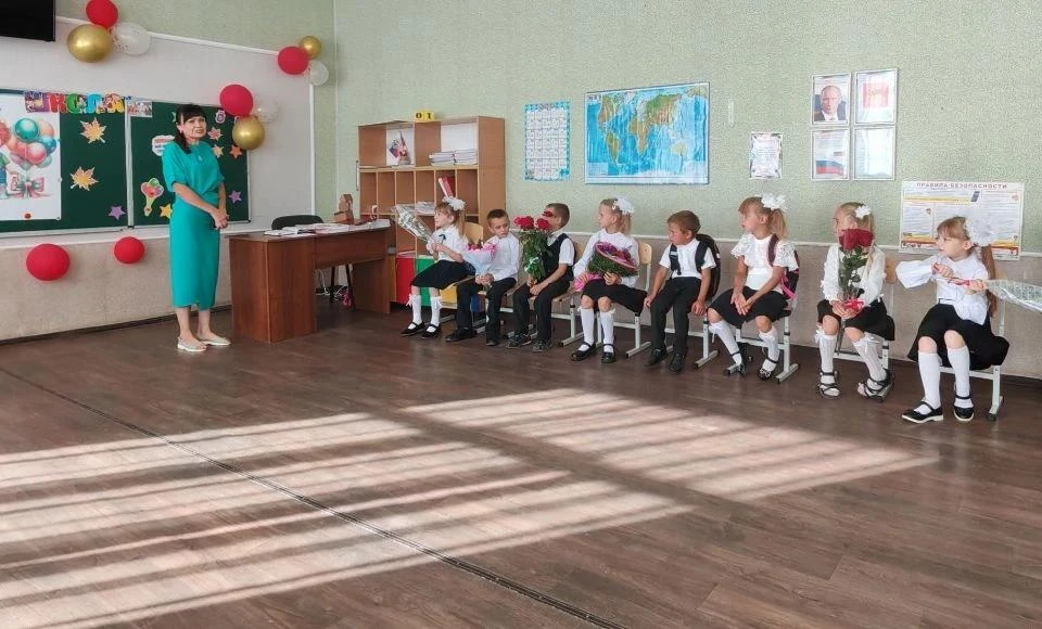 1 сентября в ГБУ ОО ЗО "Нововасильевская школа - детский сад" Бердянского района состоя...