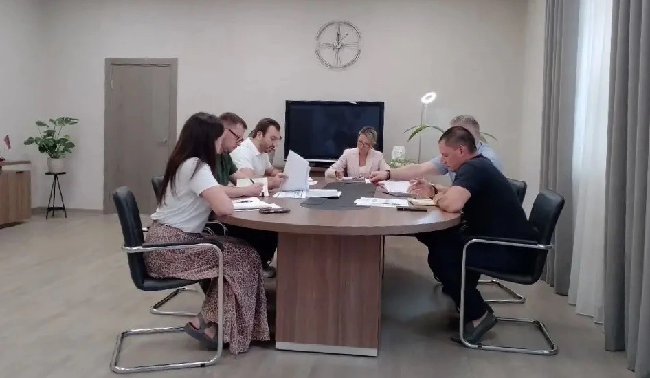 Вчера в управе района прошло оперативное совещание с участием руководящего состава и представителей 