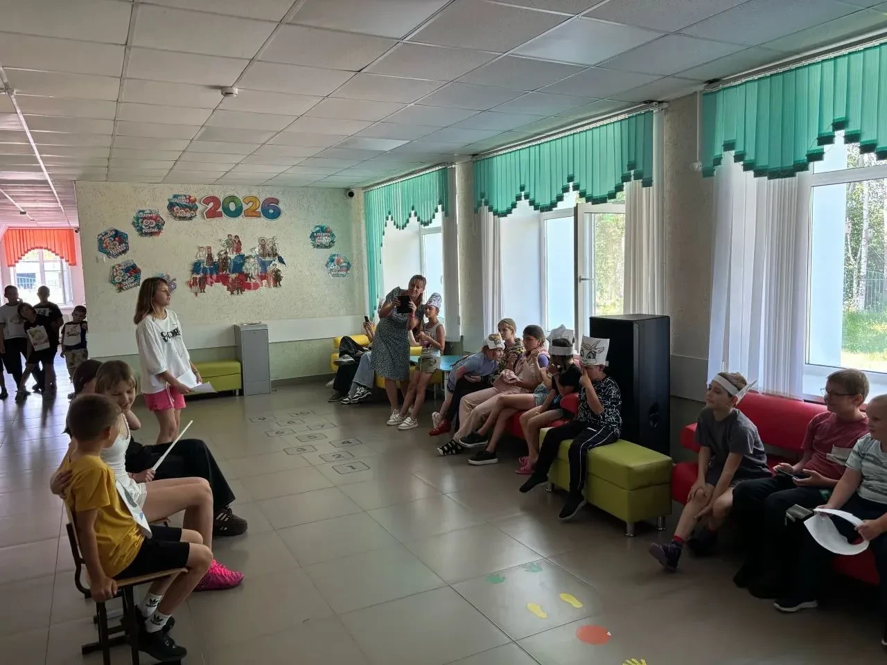 Второй день у Орлят в лагере Семицветик! Что за прелесть эти сказки! ✨ Литературная гостиная «В гост