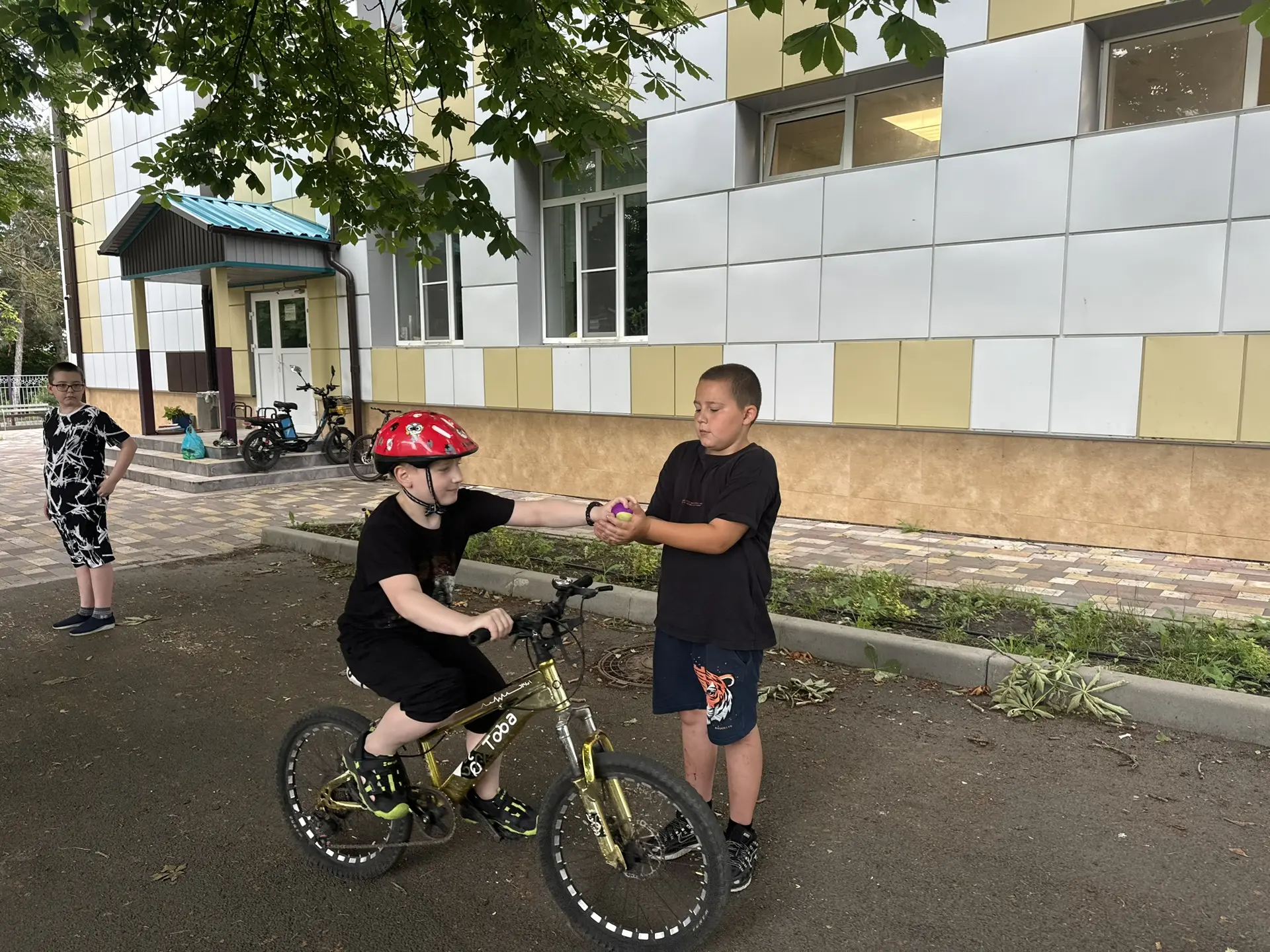 🚲 На старт, внимание, марш! День велосипеда в «Малышке»! 🏁