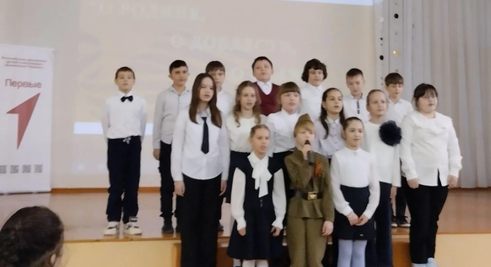 В преддверии 🎖"Дня Защитника Отечества" в МБОУ "Гимназия" г. Моршанска прошел 🇷🇺патриотический Фести