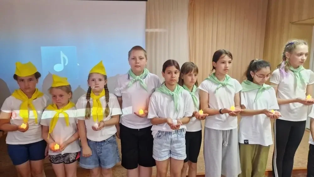 Мы помним. Мы скорбим. 🕯️

Сегодня  все  замирает в тишине, чтобы почтить память тех, кого уже нет 