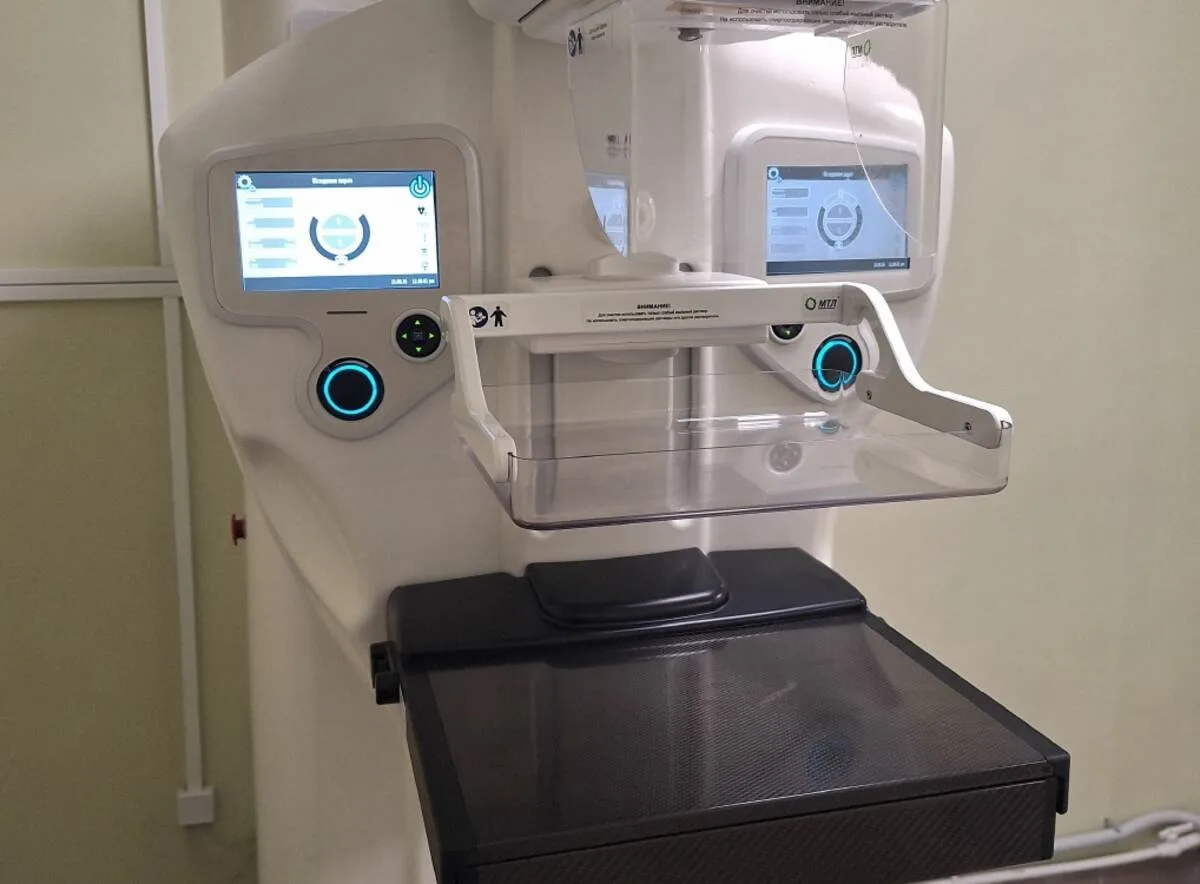 В Брасовской ЦРБ по нацпроекту ввели в эксплуатацию новый маммограф