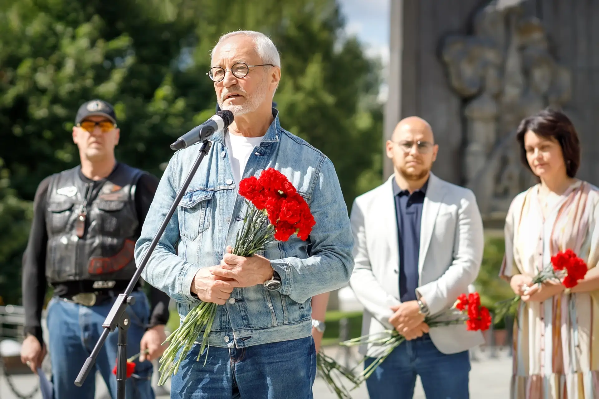 Изображение 3 к публикации «Подслушано Новопеределкино | Солнцево-парк | Москва | Метро Пыхтино | Солнцево | Говорово | Озёрная | Переделкино | Мичуринский проспект | Раменки | Минская | Кутузовская | Работа | Вакансии»