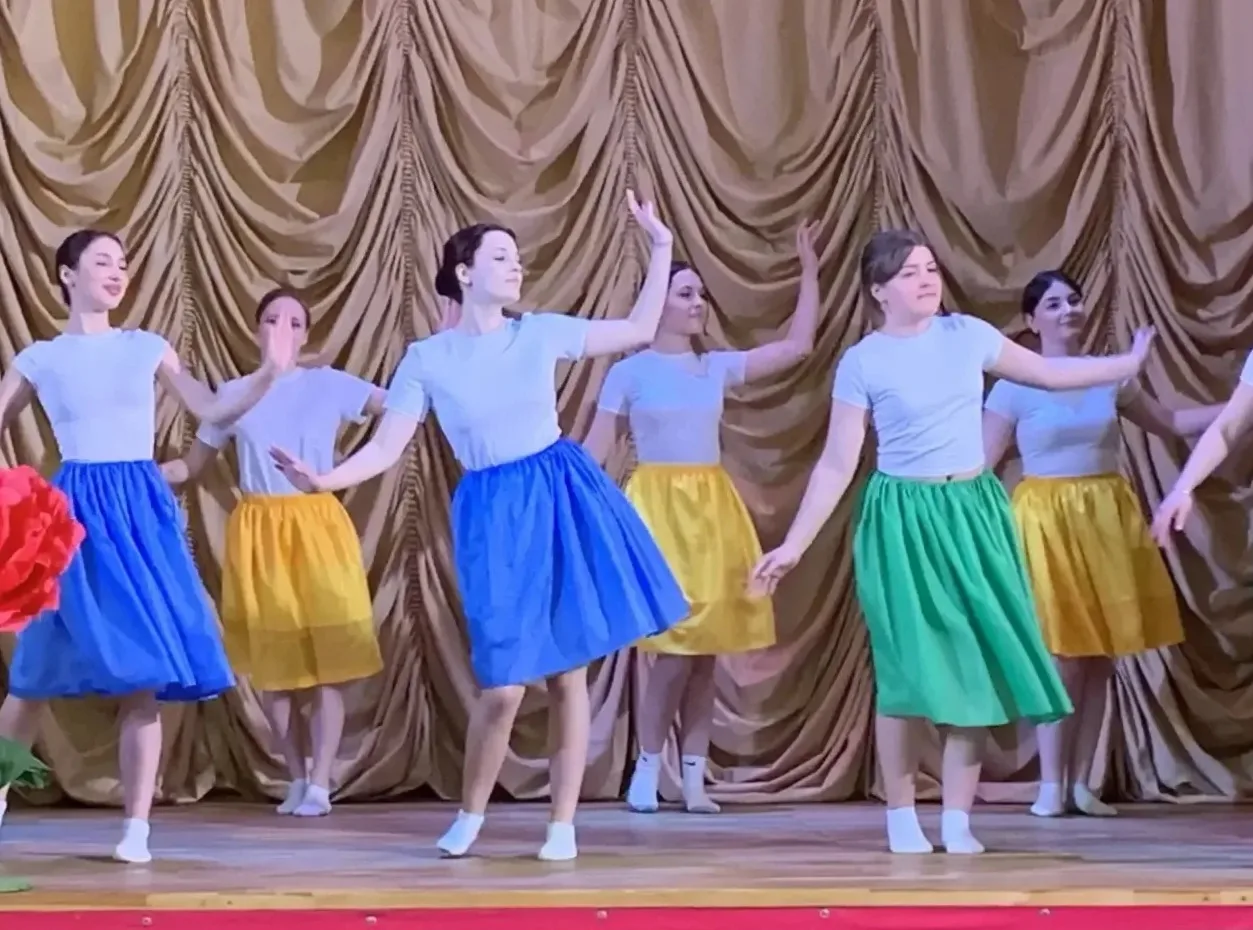 Весеннее настроение — для каждого сердца!  🎶 8 апреля студенты нашего медколледжа вновь наполнили Ге