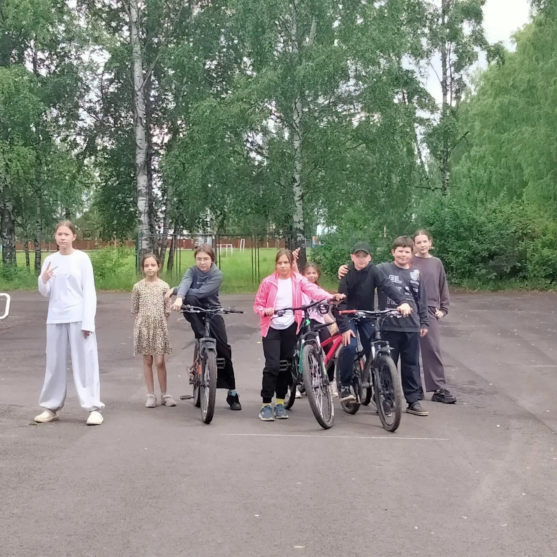 Сегодня в лагере прошло спортивное мероприятие «Ветер в спину». 
Ребята с азартом участвовали в эста