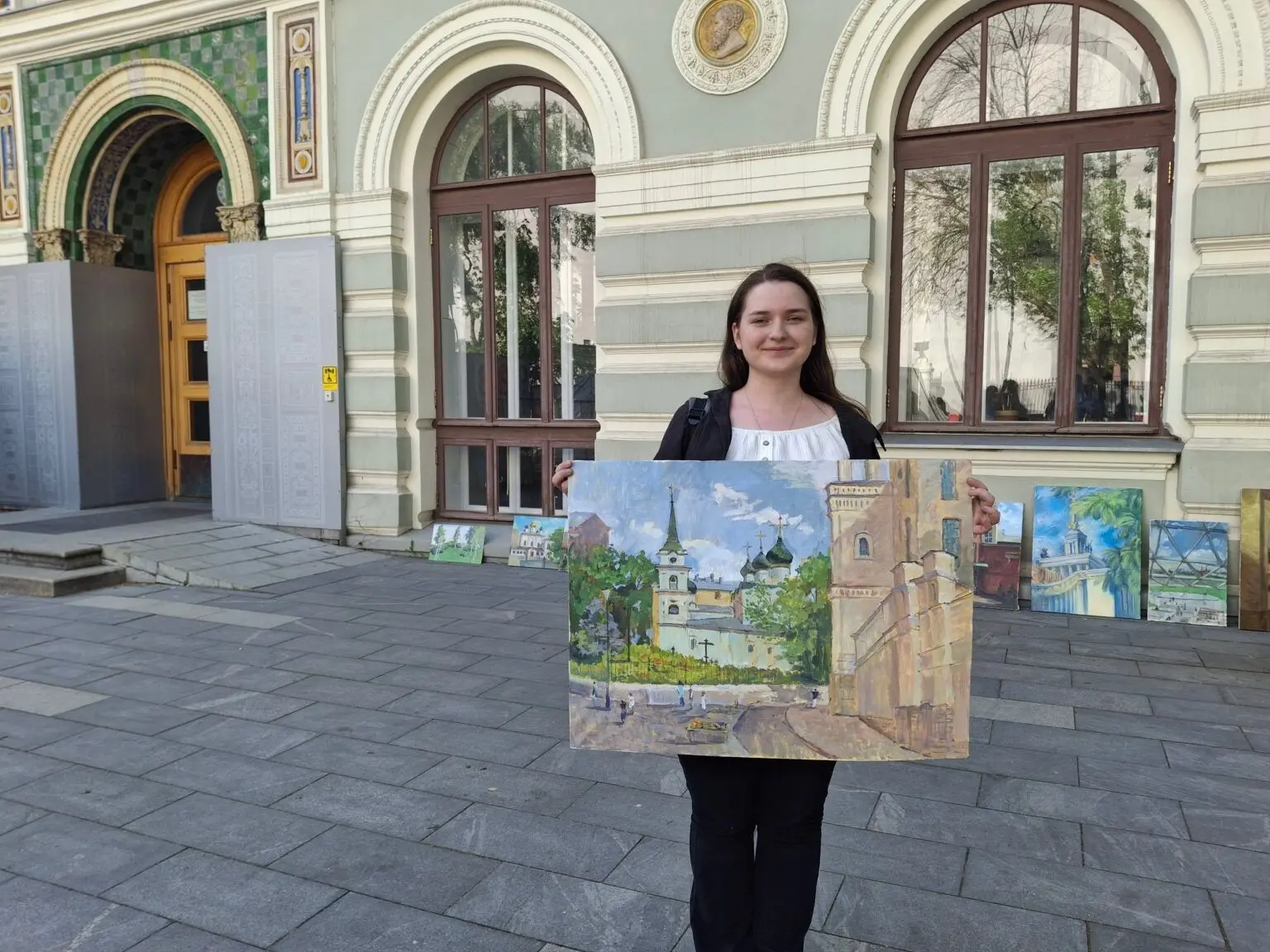 Подведены итоги конкурса-пленэра «Новый взгляд. Москва глазами молодого художника»

Выпускница бакал