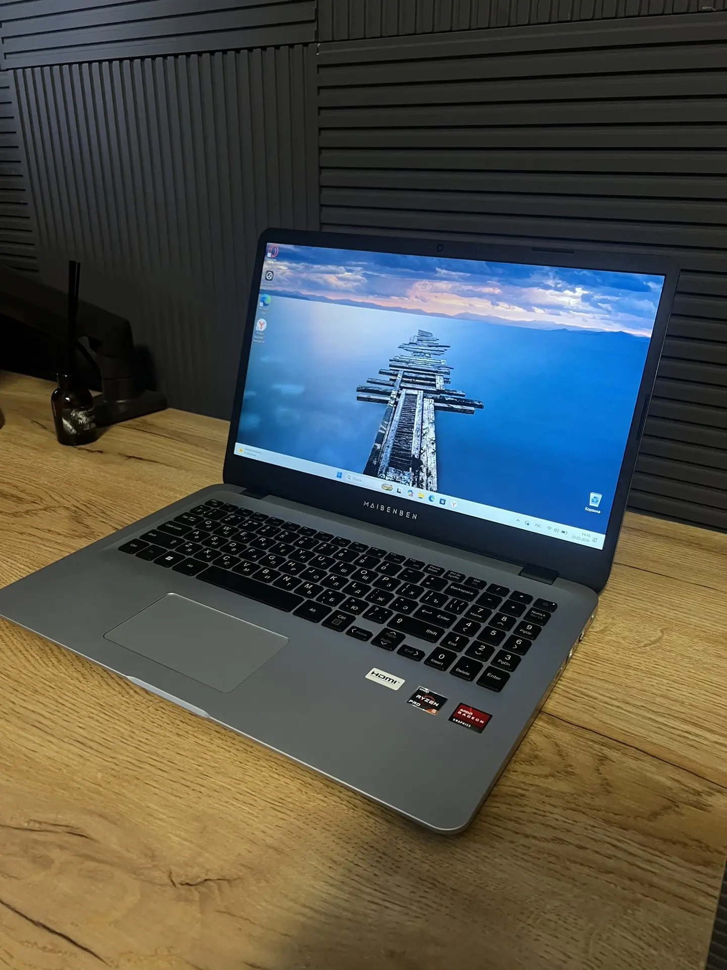 Продается практически новый ноутбук 15.6" MAIBENBEN M545 PRO . Процессор AMD Ryzen 5 Pro 4650U, Опер