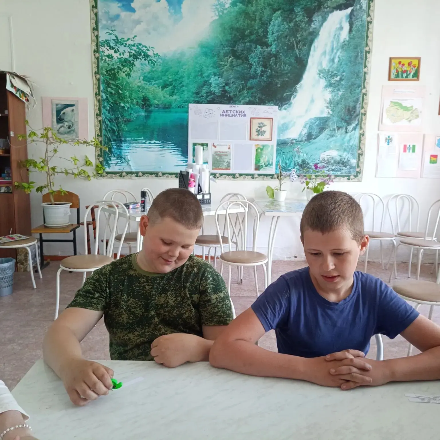 6 июня - День русского языка. Сегодня активист Движения Первых организовал игру "Словарный запас". Р