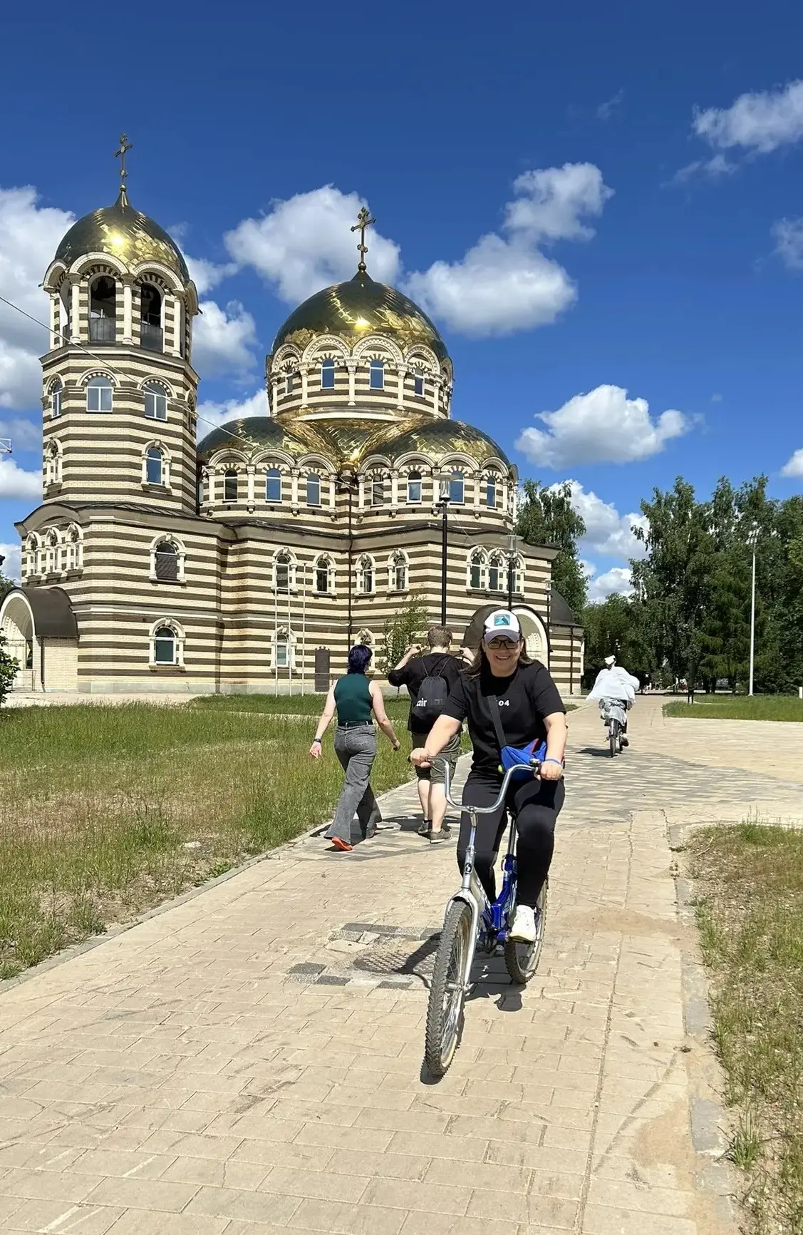 🚴‍♀️Качу, качу, куда хочу!

Лето – отличное время для полезного и активного отдыха не только у наши