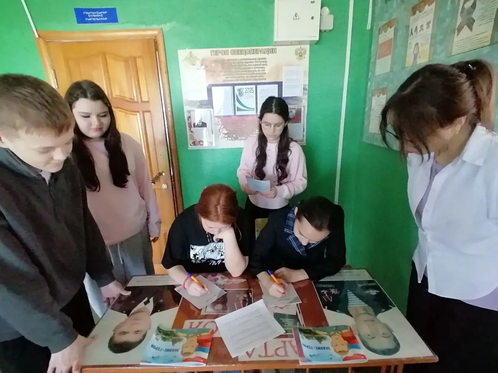 «Слово, написанное родным человеком, — это тоже оружие. Мощное и безотказное. Проверено...
