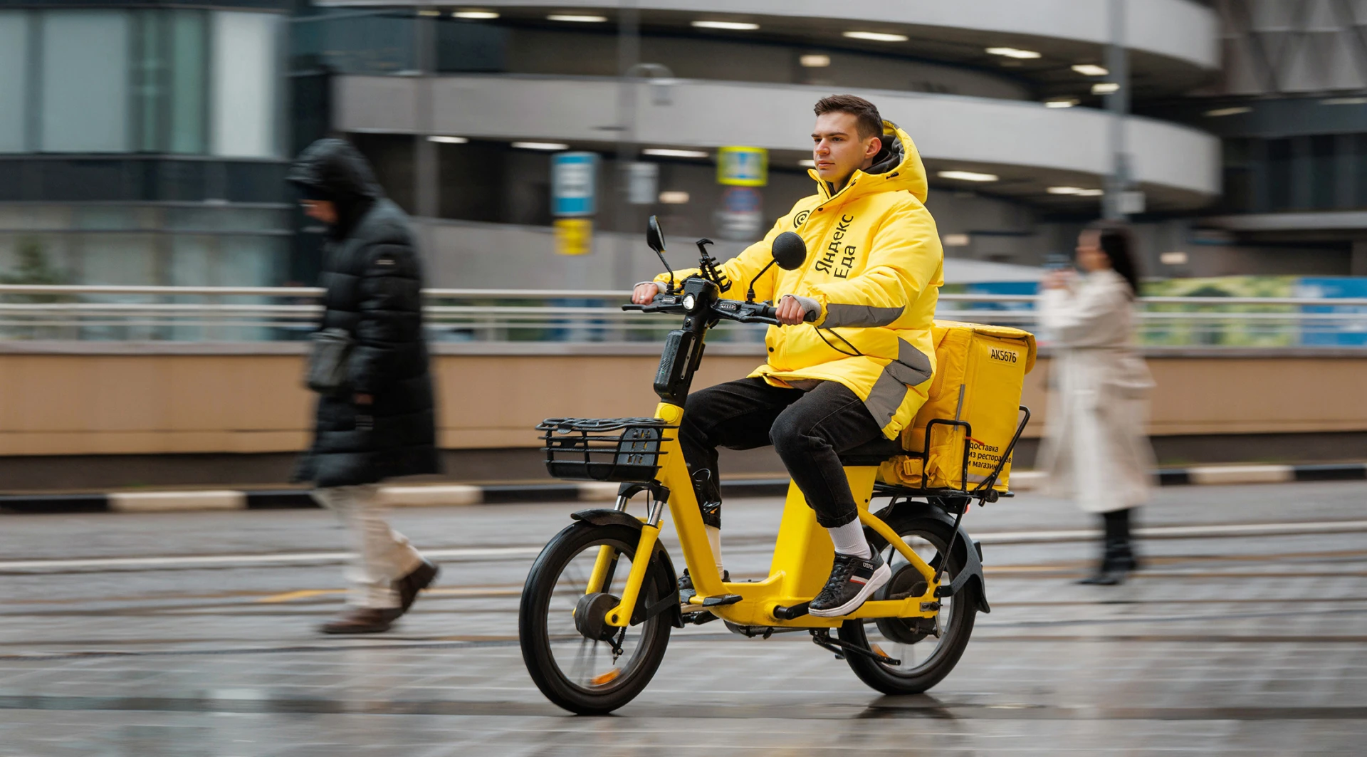 🚴‍♂️⚠️ В Минтрансе раскритиковали курьеров на электровелосипедах